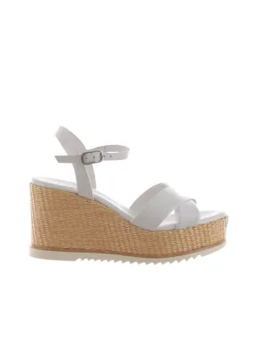 Leather wedge sandal with raffia sole