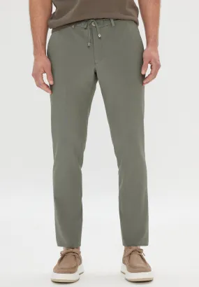 SLIM FIT PANTS WITH SIDE POCKETS AND WAIST TIE